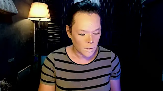 UrtopshemalegoddessAliyah online show from May 31, 5:53 pm