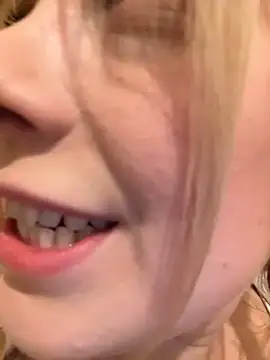 Snapshot of CherryAuroraa chatting on December 25, 10:05 pm CherryAuroraa online show from December 25, 10:05 pm