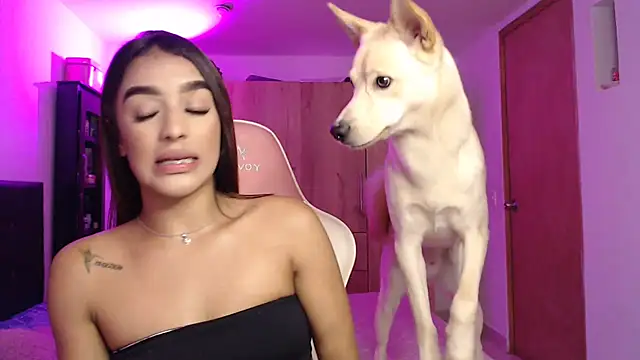 Snapshot of GiltRosebush chatting on January 23, 3:05 am GiltRosebush online show from January 23, 3:05 am