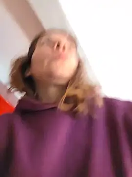 Lina lou4 online show from March 15, 9:04 am