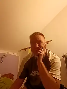 Snapshot of 82liska chatting on November 1, 2:24 am 82liska online show from November 1, 2:24 am