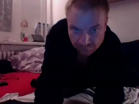 Snapshot of 82liska chatting on November 21, 11:25 pm 82liska online show from November 21, 11:25 pm