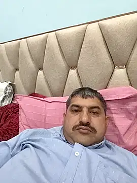 Amandev7 online show from February 25, 3:32 pm