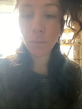 SuzieWanKenobi online show from October 19, 12:50 pm