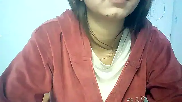 Snapshot of lovelydesi21 chatting on December 15, 4:26 pm lovelydesi21 online show from December 15, 4:26 pm