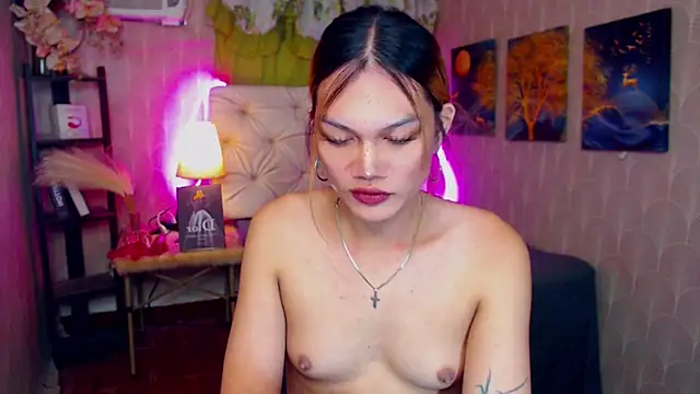 Snapshot of StellaSaucyCum chatting on September 9, 3:55 pm StellaSaucyCum online show from September 9, 3:55 pm