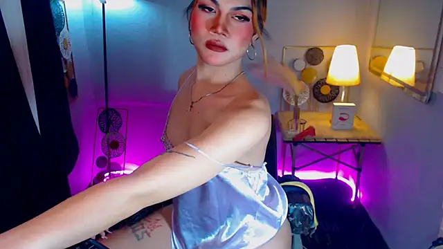 Snapshot of StellaSaucyCum chatting on September 21, 5:36 pm StellaSaucyCum online show from September 21, 5:36 pm