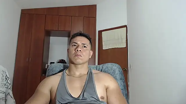 alessandromancini92 online show from October 26, 9:31 pm