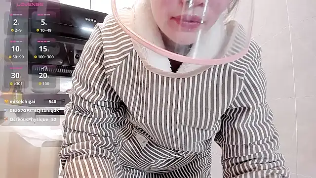 Vivian-6 online show from March 8, 2:04 am