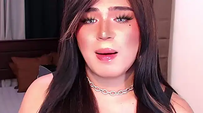 Snapshot of Bitch_Fowler69 chatting on December 19, 11:57 pm Bitch Fowler69 online show from December 19, 11:57 pm