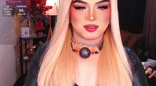 Snapshot of Bitch_Fowler69 chatting on March 15, 6:10 pm Bitch Fowler69 online show from March 15, 6:10 pm