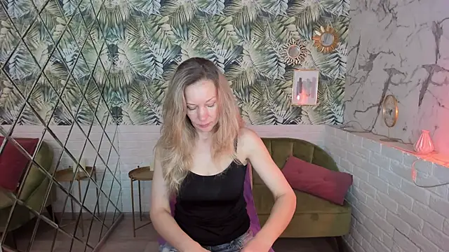 Snapshot of NancyGrace chatting on February 19, 5:14 am NancyGrace online show from February 19, 5:14 am