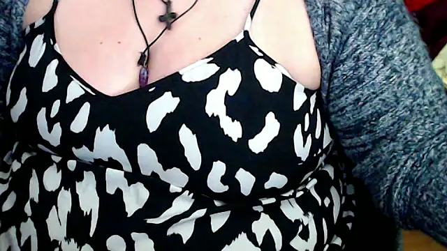 mayasmith online show from February 15, 7:10 pm