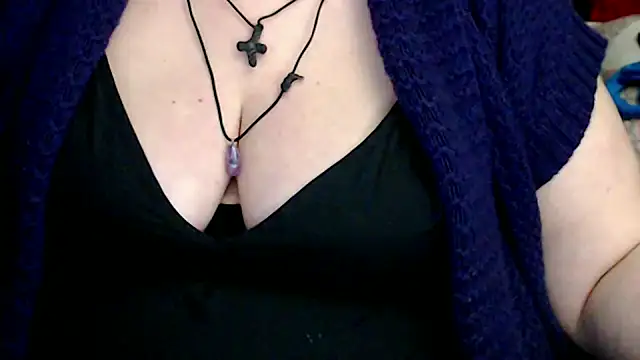 mayasmith online show from March 25, 7:20 pm