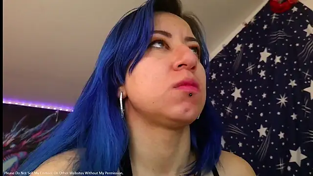 Snapshot of pussytight_pervert chatting on April 24, 6:21 pm pussytight pervert online show from April 24, 6:21 pm