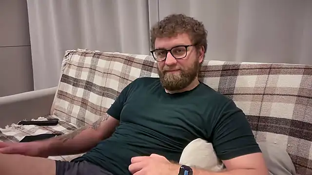 Bear bear  online show from May 5, 9:17 am