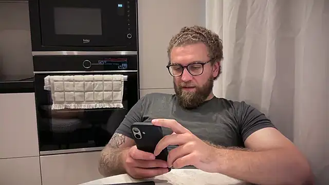 Bear bear  online show from July 13, 9:23 am
