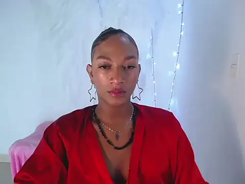 Snapshot of samy_doll chatting on April 18, 2:48 am samy doll online show from April 18, 2:48 am