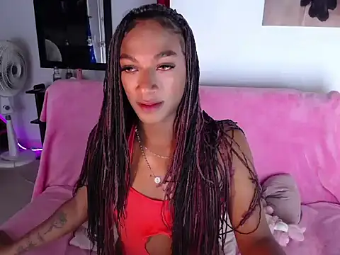 Snapshot of samy_doll chatting on May 23, 4:18 am samy doll online show from May 23, 4:18 am