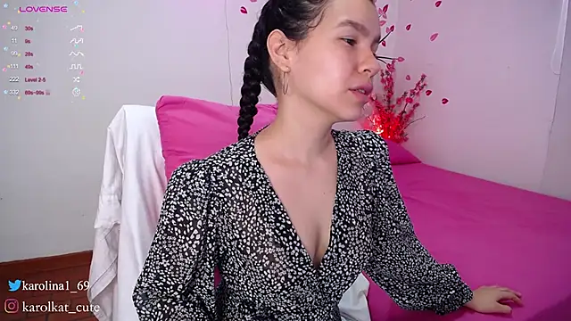 Karolina 1 online show from January 13, 2:21 pm