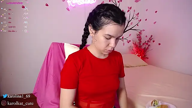 Karolina 1 online show from February 11, 1:20 pm