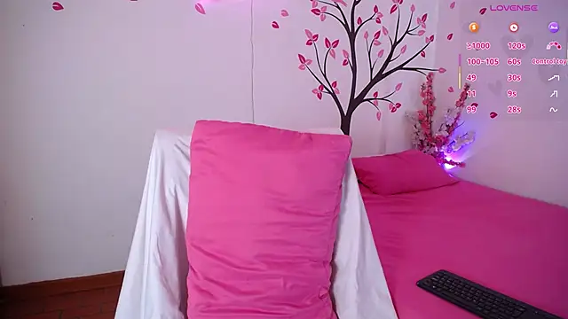 Karolina 1 online show from March 10, 1:49 pm