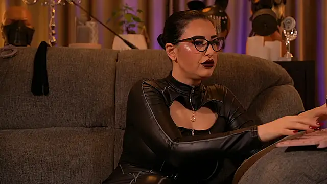 kelly kent online show from October 24, 11:34 pm