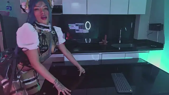 Scarlett collins02 online show from January 13, 1:23 am