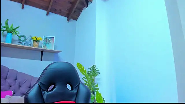 Gretta Queen online show from March 18, 6:22 pm