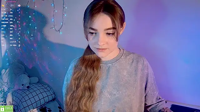 Snapshot of xwiuiwx chatting on December 7, 8:27 pm xwiuiwx online show from December 7, 8:27 pm