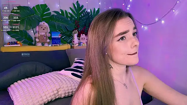 Snapshot of xwiuiwx chatting on February 16, 3:08 pm xwiuiwx online show from February 16, 3:08 pm