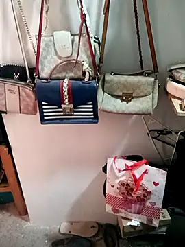 ivandignity online show from February 25, 9:57 pm