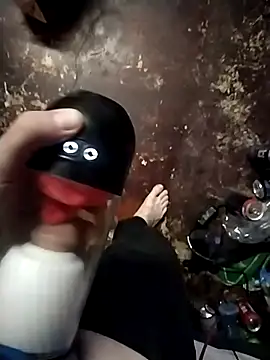 Snapshot of Papakyu96@xh chatting on March 21, 7:33 am Papakyu96xh online show from March 21, 7:33 am