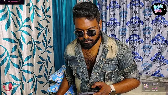 Snapshot of BLACK---MAMBA chatting on January 2, 11:41 am BLACK---MAMBA online show from January 2, 11:41 am