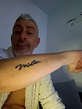 cuci45 online show from March 22, 12:14 am