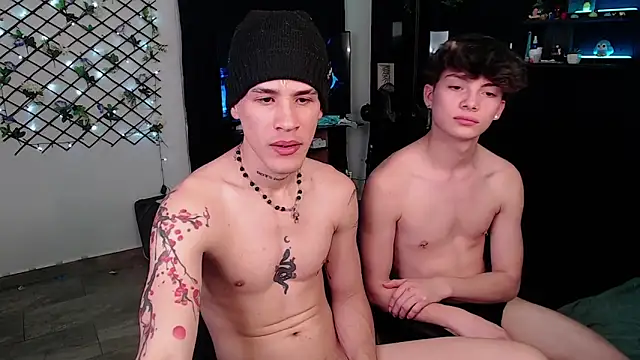 Snapshot of andybxby chatting on January 22, 12:06 am andybxby online show from January 22, 12:06 am