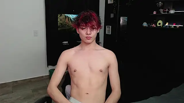 Snapshot of andybxby chatting on February 19, 9:14 pm andybxby online show from February 19, 9:14 pm