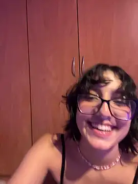 aurora xoxo online show from December 19, 4:45 am