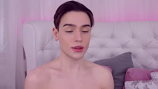 RobbyCharming online show from February 10, 8:00 pm