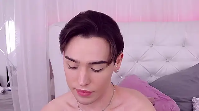 RobbyCharming online show from March 1, 1:53 am