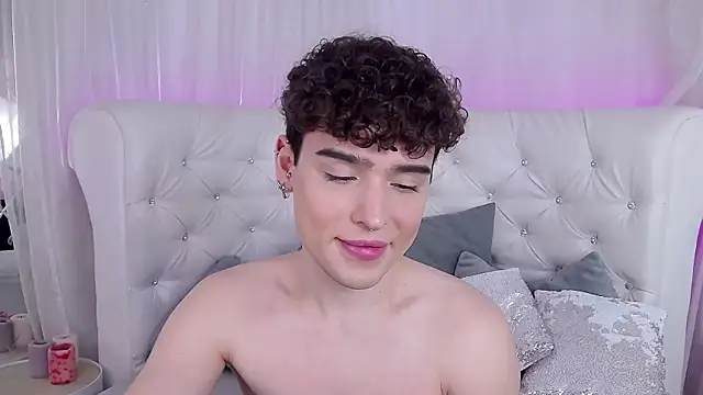 RobbyCharming online show from November 14, 3:49 am