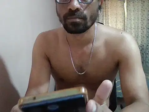 Snapshot of sexx4 chatting on April 9, 8:42 am sexx4 online show from April 9, 8:42 am