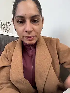 Snapshot of charlotte_stevenss_ chatting on February 26, 3:33 pm charlotte stevenss online show from February 26, 3:33 pm