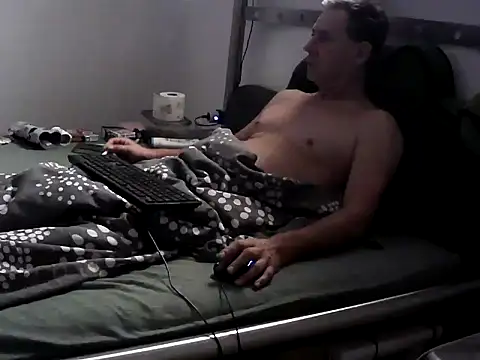 peterpaul2208 online show from October 18, 7:42 am