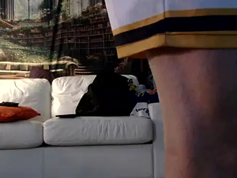 OSIRlS online show from February 1, 4:00 pm