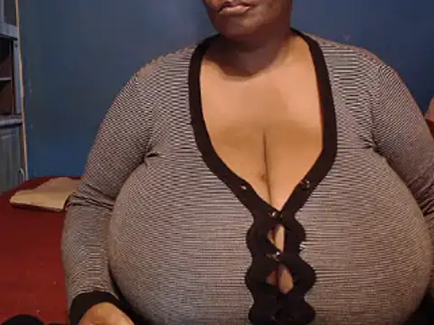 Snapshot of CUTEFIRMMELONSS chatting on January 15, 9:41 pm CUTEFIRMMELONSS online show from January 15, 9:41 pm