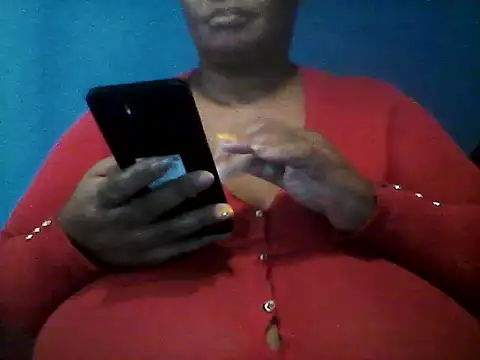 Snapshot of CUTEFIRMMELONSS chatting on February 25, 12:13 pm CUTEFIRMMELONSS online show from February 25, 12:13 pm