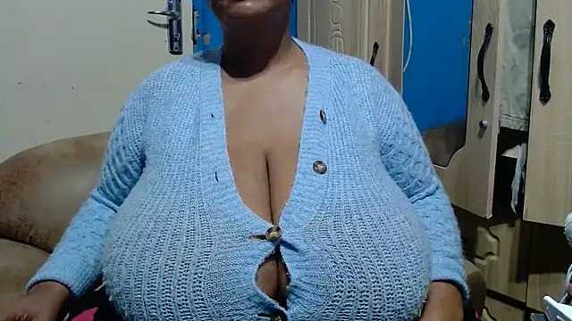 CUTEFIRMMELONSS online show from July 15, 6:02 pm