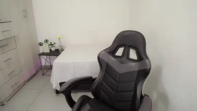 Youlittlepervertt  online show from February 7, 1:42 am