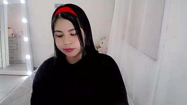 Snapshot of Youlittlepervertt_ chatting on May 17, 8:05 pm Youlittlepervertt online show from May 17, 8:05 pm